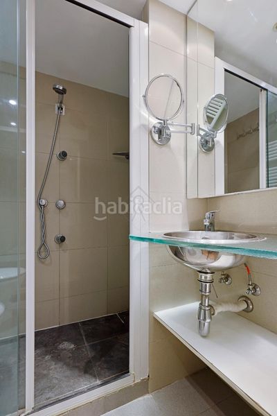 Foto be7a8523-a556-4013-8931-cbaf3bd80d42. Pis amb aparcament a Sarrià Barcelona