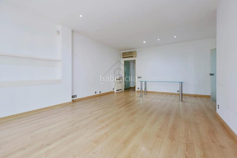 Foto c0b6cabe-f796-49b4-bef7-5a0b71bc8801. Pis amb aparcament a Sarrià Barcelona