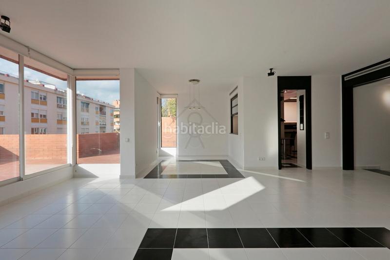 Foto d1931618-283e-4e27-b0c9-9d0d2d90ffe8. Affitto attico con riscaldamento parcheggio in Sarrià Barcelona