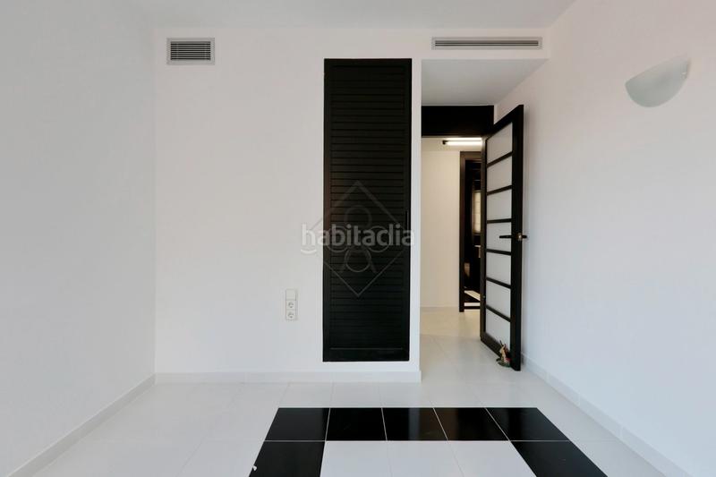 Foto bfca1225-7b5b-409d-ae8e-9c58678a98d5. Lloguer àtic amb calefacció aparcament a Sarrià Barcelona