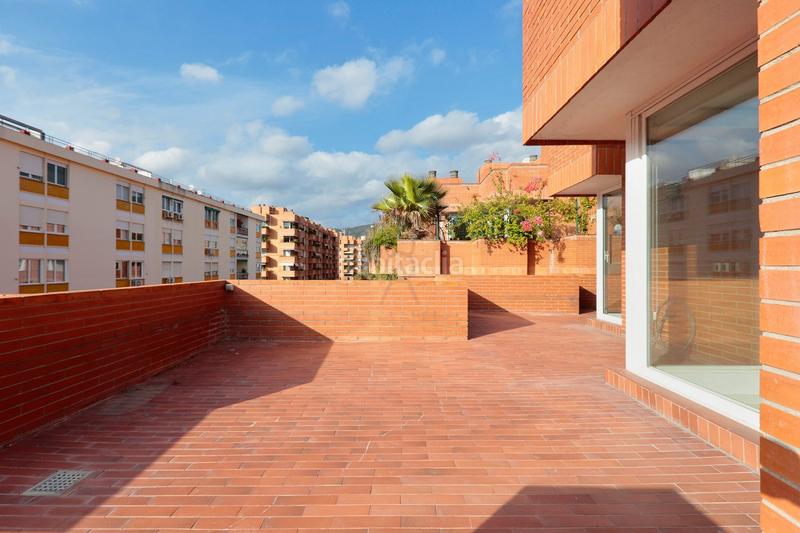 Foto 9a5a3f1d-31b7-42f2-bf82-11160b17c4bf. Location attique avec chauffage parking dans Sarrià Barcelona