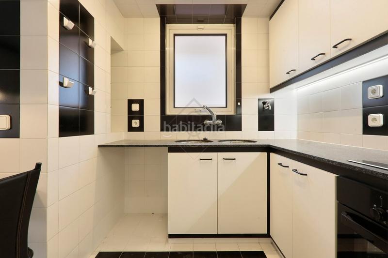 Foto ab0f1535-283b-4948-8942-1a77b4fe15e4. Miete dachwohnung mit heizung parking in Sarrià Barcelona