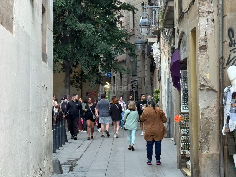 Foto 11f2e896-d749-44d1-9ac2-65e726d9a360. Pis a Raval Barcelona