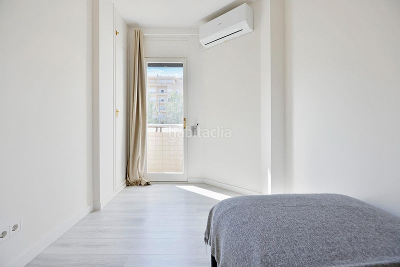 Foto 4e5c760e-f6af-4ff4-b300-aebbf10a8f2b. Pis a Sant Gervasi - Galvany Barcelona