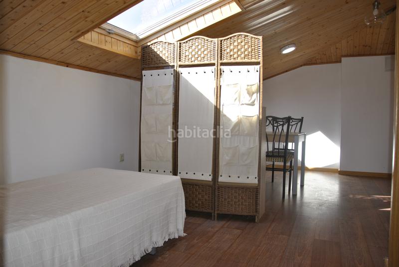 Foto 0a0b2578-618a-43a4-bacf-ac245d6d7ae9. Chalet mit kamin parking pool in Malpartida de Plasencia