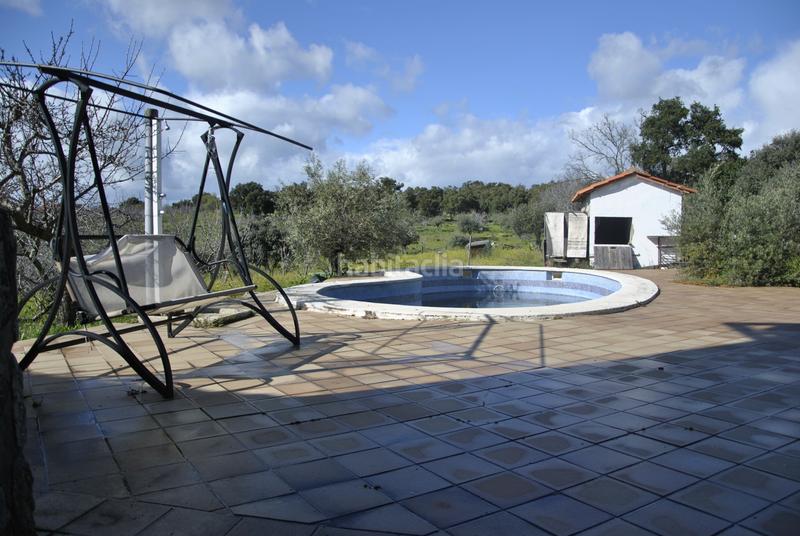Foto 0ac9be4e-8e12-4e34-96d7-a75791df3663. Chalet mit kamin parking pool in Malpartida de Plasencia