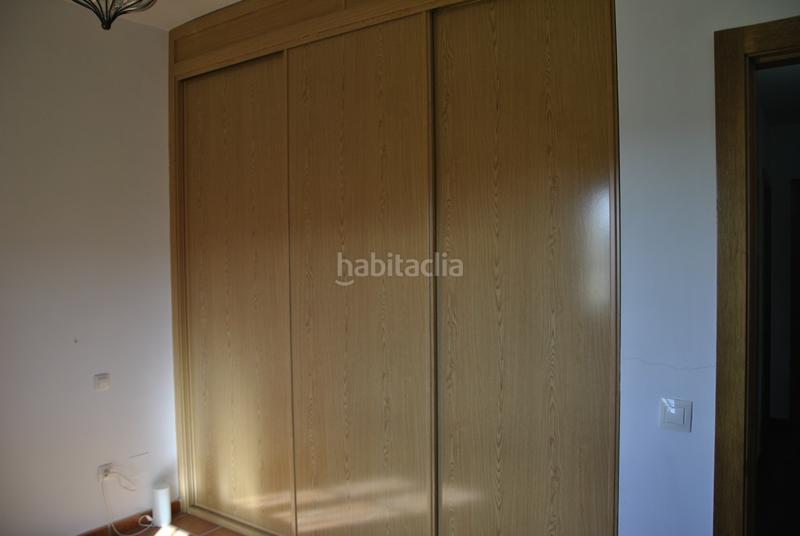 Foto 245f856b-d6eb-4aba-9c71-8b2b90183604. Chalet mit kamin parking pool in Malpartida de Plasencia