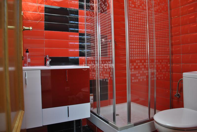 Foto a383e403-4faa-474e-87f8-657d763abe8e. Chalet mit kamin parking pool in Malpartida de Plasencia