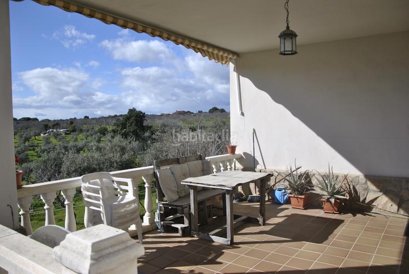 Foto bcbf9fae-5aba-4b66-a359-a7166f62b30e. Chalet mit kamin parking pool in Malpartida de Plasencia