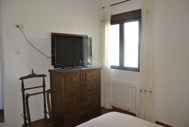 Foto c14bcee1-571d-4dcb-8f1c-a19315d17c53. Chalet mit kamin parking pool in Malpartida de Plasencia