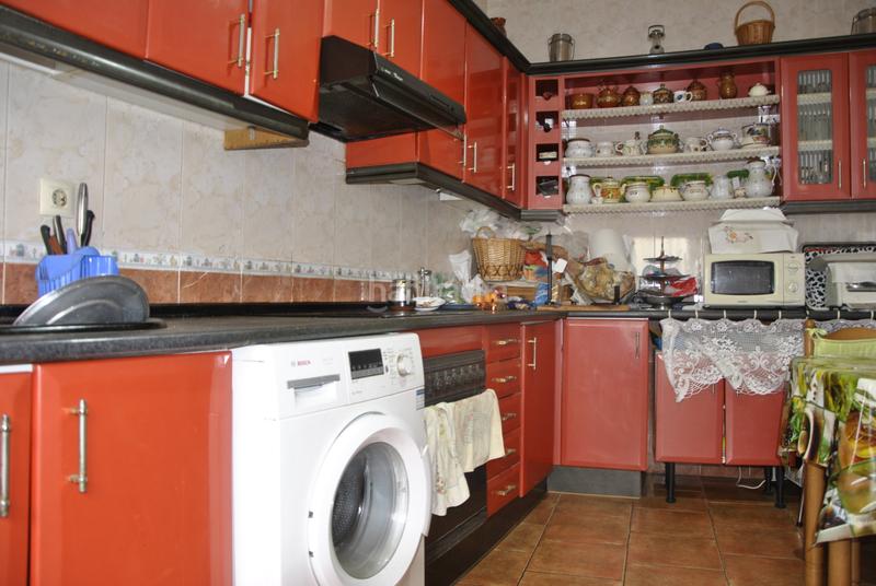 Foto 7f1fa48f-901c-4975-8a4d-4bef60d2ceb6. Casa adosada se vende casa en Zona Sur - Av. De España - San Miguel Plasencia