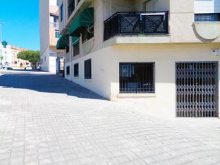 Rent Business premise  Avenida salamanca. Se alquila local en plasencia