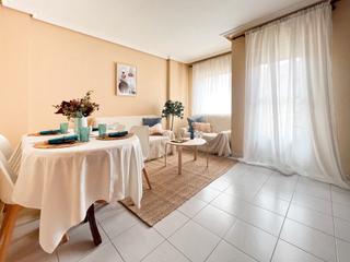 Etagenwohnung  Calle giralda. Se vende piso en coria (cceres)