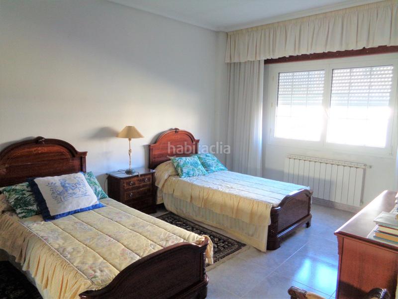 Foto 058cf970-3322-4f11-93dc-874f2803e731. Casa aparellada amb calefacció aparcament a Los Pinos - El Pilar Plasencia