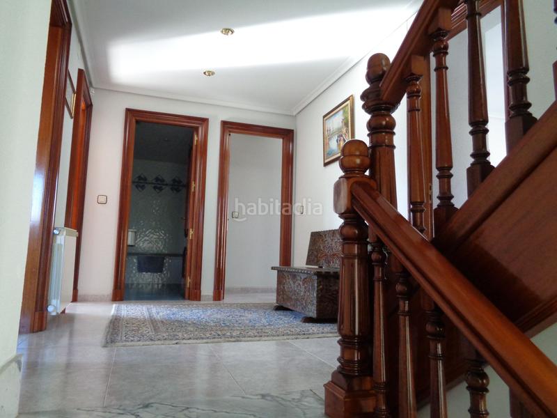 Foto 28b14ab2-e64f-4665-b86c-e7ec95e151a7. Casa aparellada amb calefacció aparcament a Los Pinos - El Pilar Plasencia