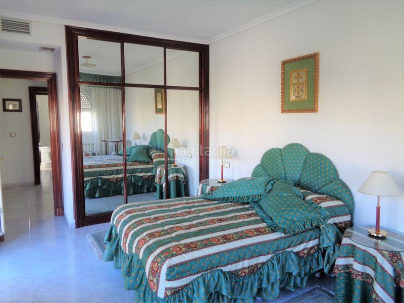 Foto 7db4fb4b-38dc-4b8e-a94c-a837b3a10cb0. Casa aparellada amb calefacció aparcament a Los Pinos - El Pilar Plasencia