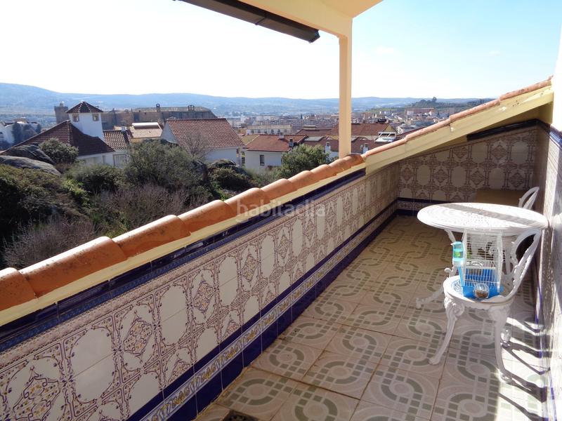 Foto 89a12abd-a469-4b6b-a0f1-9002c0ec18f7. Casa aparellada amb calefacció aparcament a Los Pinos - El Pilar Plasencia