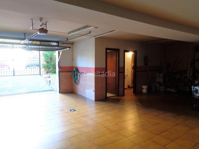 Foto b268c2d7-9b38-4813-9b73-7213469da1e3. Casa aparellada amb calefacció aparcament a Los Pinos - El Pilar Plasencia