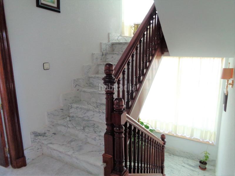 Foto b6857157-5217-439b-b6ae-ab276525f51a. Casa aparellada amb calefacció aparcament a Los Pinos - El Pilar Plasencia