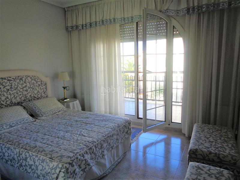 Foto bc72329f-ac90-4ef4-8b87-c73429443910. Casa aparellada amb calefacció aparcament a Los Pinos - El Pilar Plasencia