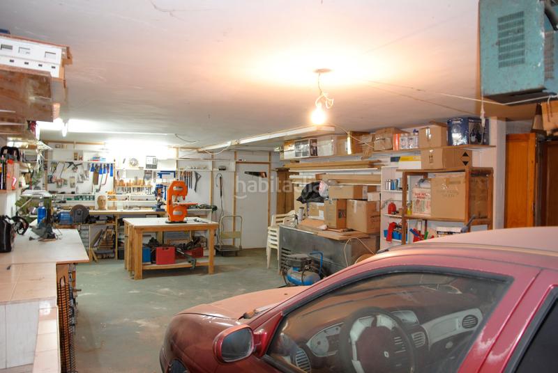 Foto 198d3d9b-9b45-44a8-bdea-1a5298d5416a. Doppelhaus mit heizung parking in Malpartida de Plasencia