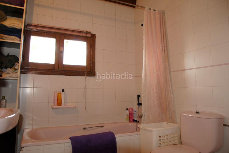 Foto 59b94bc0-635b-4803-b07e-3f961d08d6f7. Doppelhaus mit heizung parking in Malpartida de Plasencia