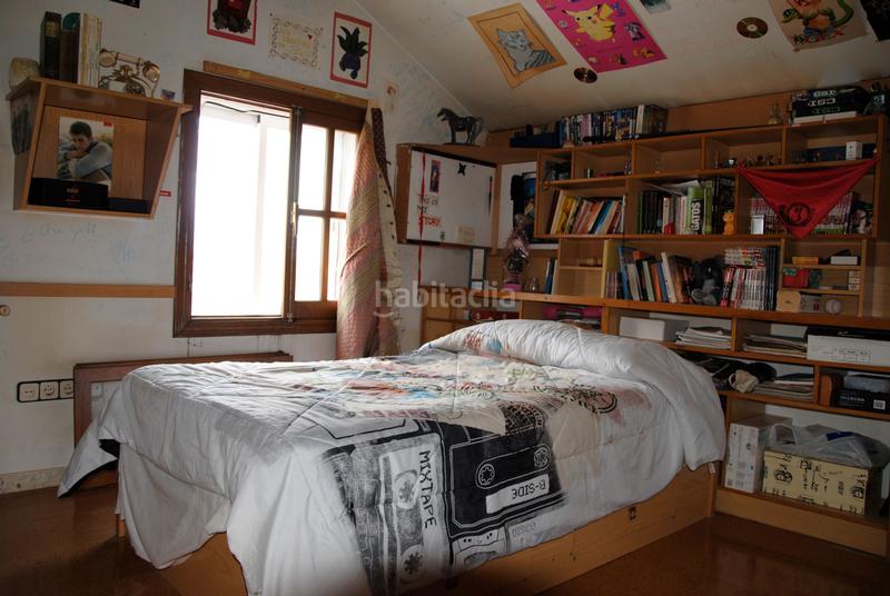 Foto e1b1b692-a2bb-41a8-a240-5867715a1b18. Doppelhaus mit heizung parking in Malpartida de Plasencia