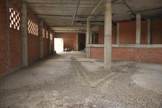 Local Comercial  Calle del guijo. Se vende local en coria