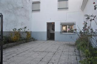 Casa aparellada  Carretera de plasencia. Se vende casa en tejeda de tiétar (cáceres)