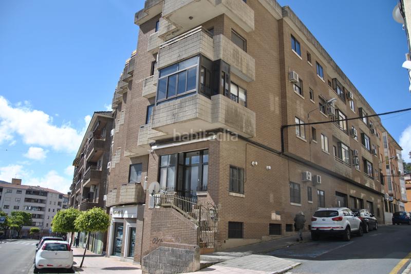 Foto 308c727f-833b-4d95-a6c1-927e2fcd2a21. Piso se vende piso en Centro Ciudad Plasencia
