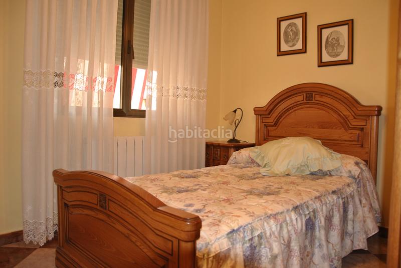 Foto 64581aef-0598-450d-b136-baff1267df89. Maison jumelée avec chauffage parking dans Coria