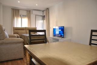 Rent Flat  Plaza los pinos. Se alquila piso en plasencia (cáceres)