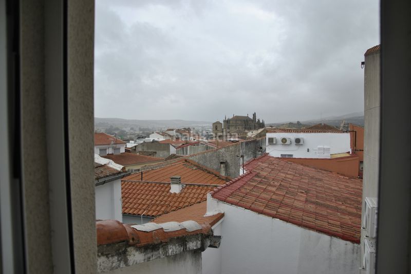 Foto 44171725-68b6-4352-90a6-6a84cf3b0e7a. Dúplex amb calefacció a Centro Ciudad Plasencia