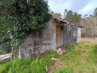 Maison  Lugar a nogueira. Casa para restaurar en venta con terreno de 4000 m2