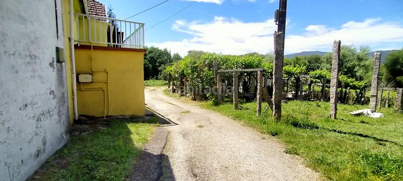 Foto b4431368-6f95-48a1-b83a-8496dcc14060. Casa con camino in Porriño (O)