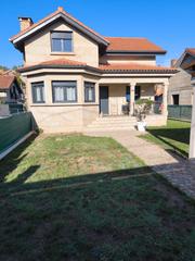 Xalet  Rua ganade. Chalet de nueva construccion