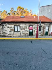 Casa aparellada a Cañiza (A). Casa en el centro de a cañiza