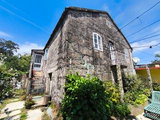 Maison  Lugar pazos. Casa de piedra con buen terreno