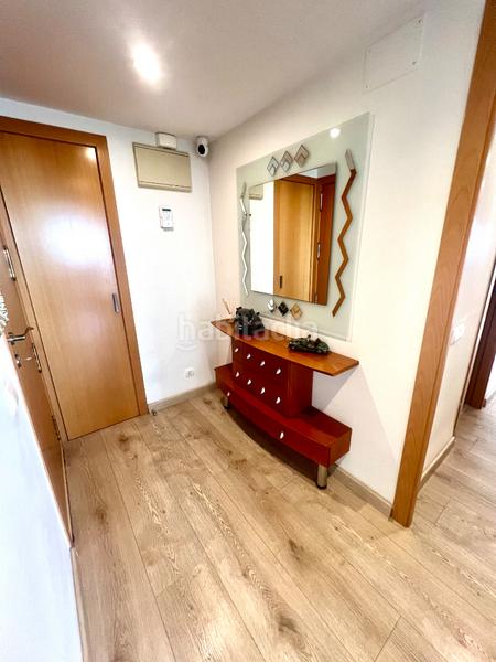 Foto 1a760fec-4b09-45c1-a9a3-6af6b3f1f0a8. Piso  exterior y muy luminoso frente al mar . en Alicante