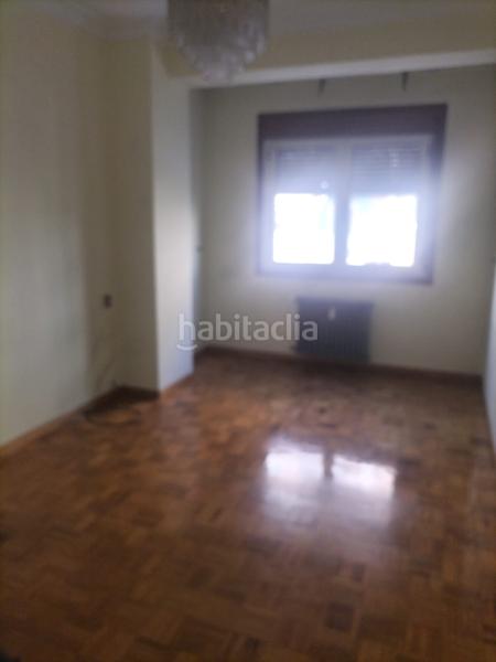 Foto eb020a5a-f41e-4447-8f22-a02cb71dfdd5. Piso en avenida de santiago 56 piso exterior en avd. santiago en Ourense