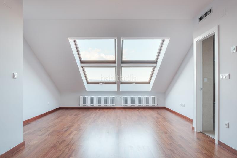 Foto 054f8f2a-a43d-4370-9c49-68a035f6c104. Maison jumelée avec chauffage parking piscine dans Couto Ourense