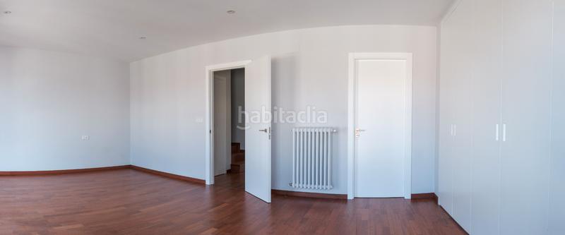 Foto 39a7a87d-c980-49cd-901d-0bb7799e389e. Maison jumelée avec chauffage parking piscine dans Couto Ourense