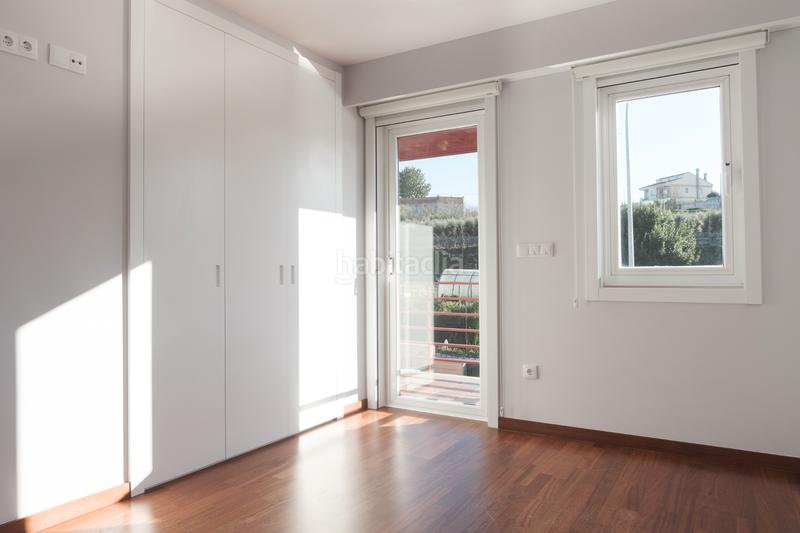 Foto 3adaaeec-f7c1-4f6f-a82b-37155cdb11d6. Maison jumelée avec chauffage parking piscine dans Couto Ourense