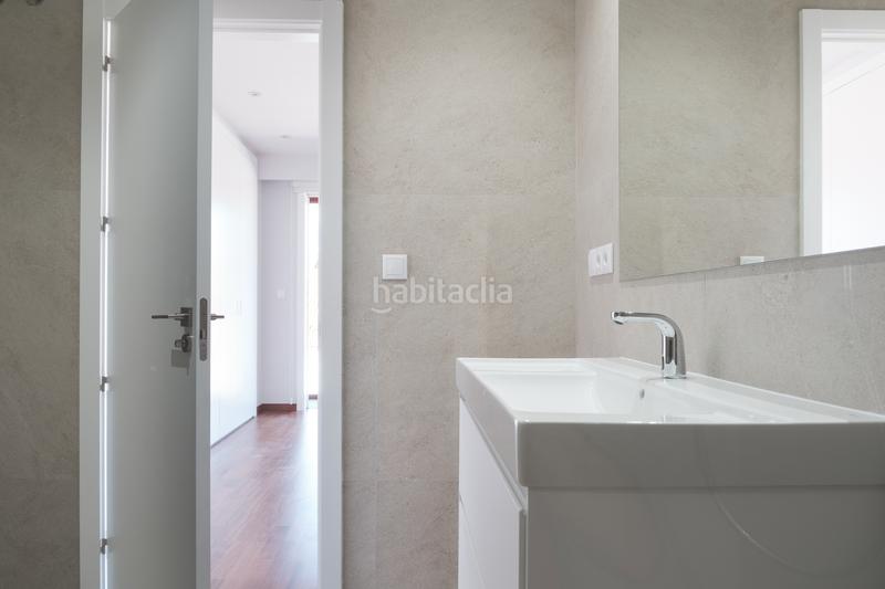 Foto 46484bbd-e103-4c8f-8efe-a8d297451c87. Maison jumelée avec chauffage parking piscine dans Couto Ourense