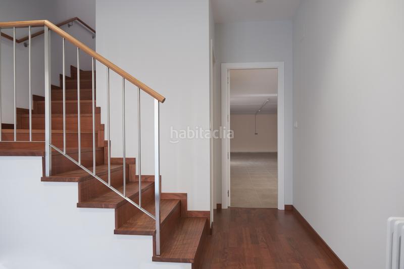 Foto 4770d254-31e2-4897-92e9-54df766eff5c. Maison jumelée avec chauffage parking piscine dans Couto Ourense