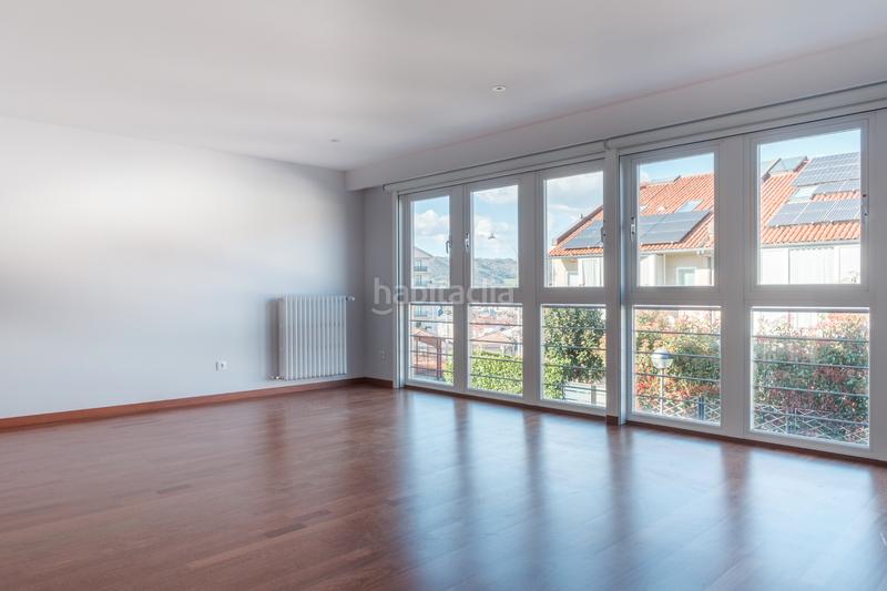 Foto 7369f16b-f991-4d54-84d8-e9ff6e7ac29d. Maison jumelée avec chauffage parking piscine dans Couto Ourense