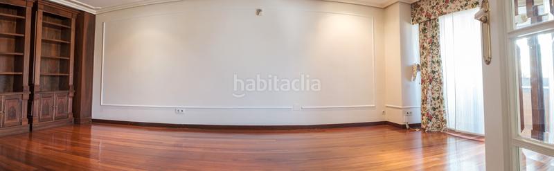 Foto be95d102-a59b-46b6-ba12-148cf027004f. Flat with heating parking in Centro Ourense