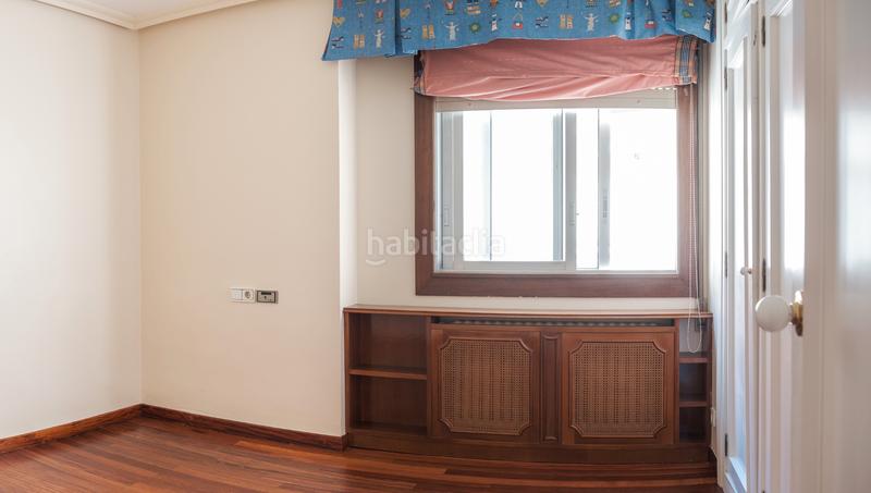 Foto e3ebd7f3-f644-42fe-acea-6c82f8d3e3cd. Flat with heating parking in Centro Ourense