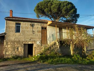Masia a Aldea fechos 86. Casa en piedra para reformar próxima a ourense