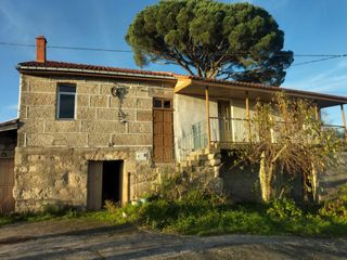Masia en Aldea fechos 86. Casa en piedra para reformar pr�xima a ourense